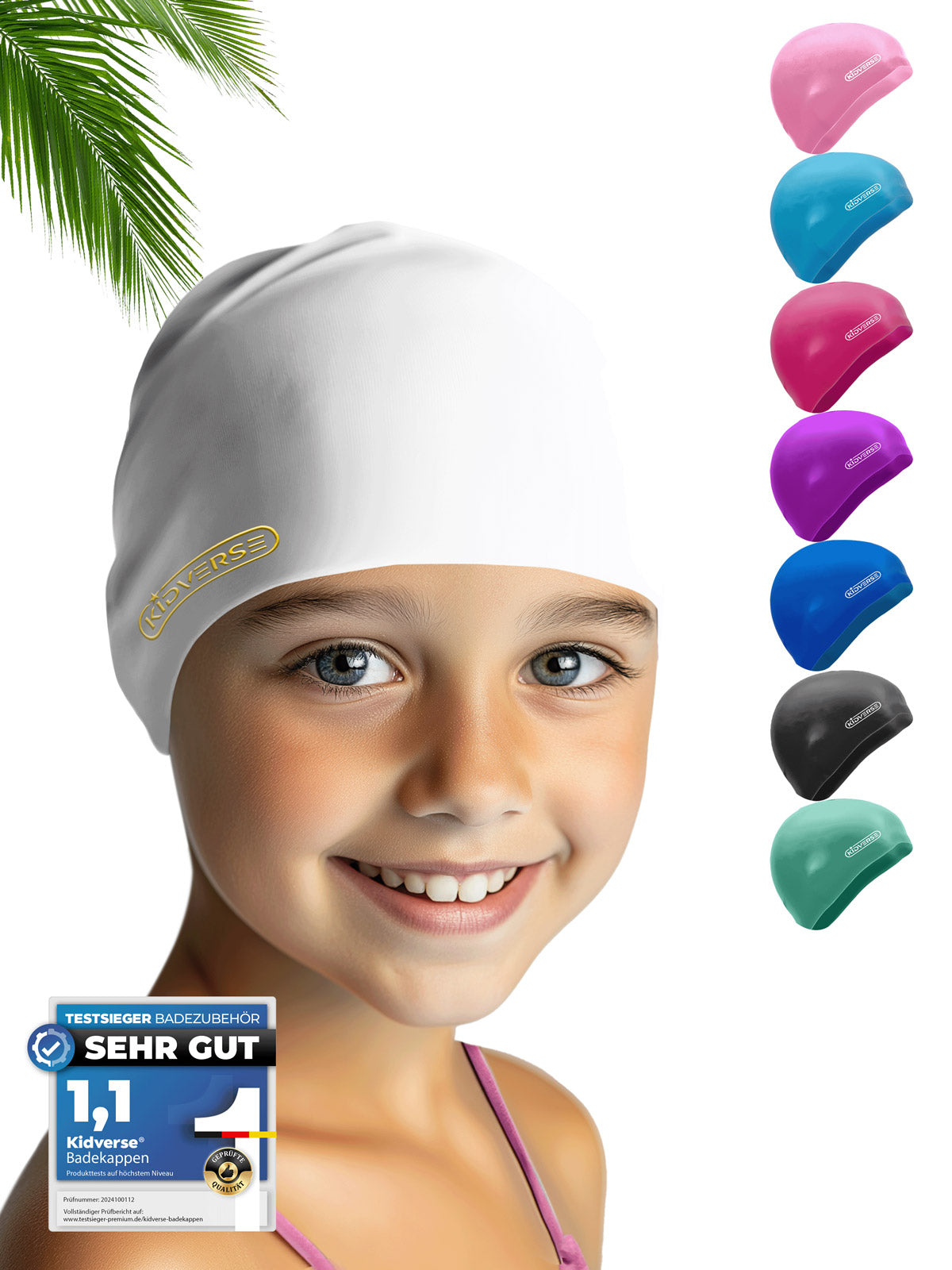 Kind lächelt fröhlich und trägt eine Kinderbadekappe in der Farbe Weiss